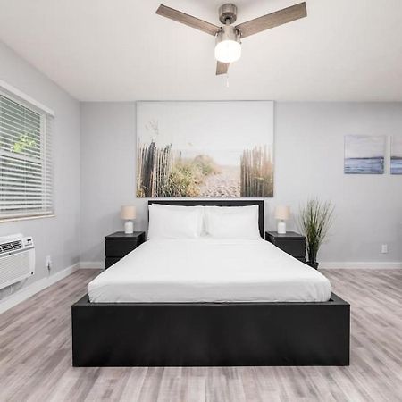 Just Off Wilton Drive Apt 8 Форт Лодърдейл Екстериор снимка