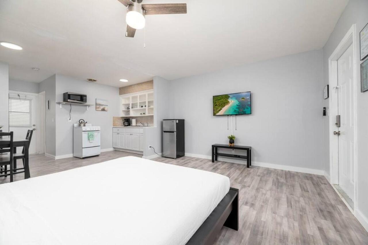 Just Off Wilton Drive Apt 8 Форт Лодърдейл Екстериор снимка
